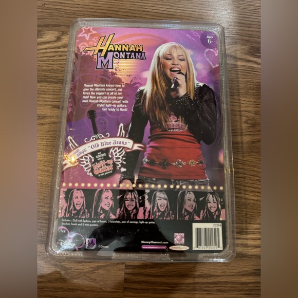 Disney Hannah Montana Live Concert Doll with Blue Jeans - Picture 2 of 3